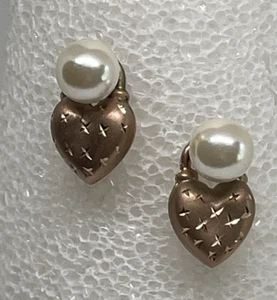 Women's Earrings White Pearls Pink Hearts Removable Charms Pierced Push - Picture 1 of 7