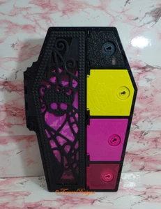 New Monster High Draculaura CoffinShaped Locker Skulltimate Secrets Neon Frights - Picture 1 of 5