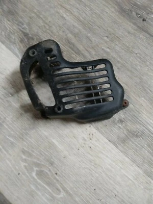 Homelite Zip Trimmer UT20811 Trimmer Parts Muffler Guard  - Image 1 of 2