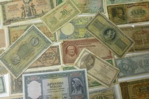 GREECE collection of 27 Different old banknotes up to WWII + 100 Billion Drachma - Picture 1 of 11