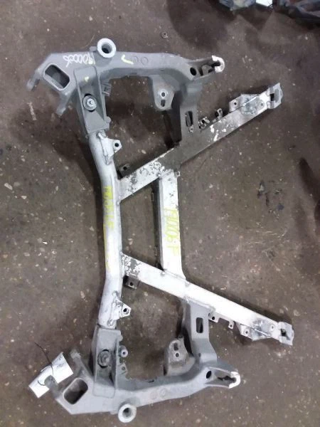 Crossmember/K-Frame delantero compatible con 01-03 BMW 525i 314352 Foto 1 de 4