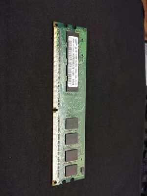 Samsung 512MB RAM Memory Model 1RX8 PC2-5300U-555-12-ZZ - Image 1 of 2
