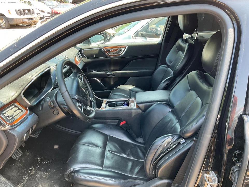 Asiento delantero conductor LINCOLN CONTINENTAL 17 18 19 20 Foto 1 de 1