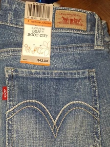 NWT Women's Levi's 528 Curvy Boot Cut Sz 5 Paper Doll Blue Juniors Denim Jeans - Picture 1 of 3