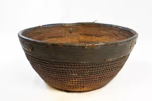 Antique 1800s Nigeria Nupe Tribe Coil Basket w Leather Covered Base & Rim (MLR) - Picture 1 of 10