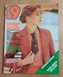 Vintage 19 Fashion Magazine September 1977 - Sissy Spacek, Donald Sutherland etc - Imagen 1 de 10