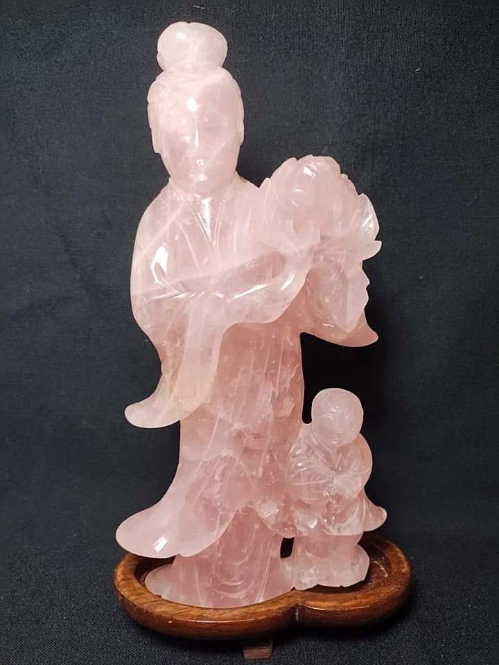 Antigua estatua china tallada de cuarzo rosa cristal Kwan Yin Guanyin mujer niño Foto 1 de 4