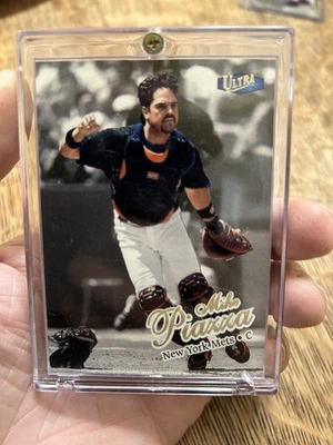 Mike Piazza Fleer Gold Medallion 1998 Baseball Card - Image 1 of 2