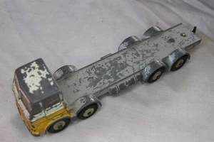 DINKY TOYS vintage  LEYLAND OCTOPUS 8 wheel truck - Picture 1 of 3