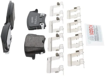 Pastillas de freno traseras semimetálicas QuietCast 2006 para Dodge Magnum Bosch 2005-2008 Foto 1 de 4