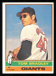 1976 Topps #644 Tom Bradley - - Very Good