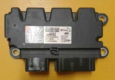 Módulo de controle de contenção Cadillac CTS/ATS SRS 2014-2018 13589692 - Imagem 1 de 3