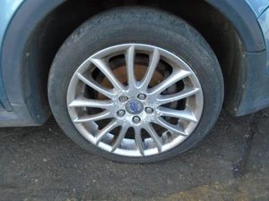 09 VOLVO C30 1.6D SE LUX OFFSIDE FRONT HUB & WHEEL BEARING 06-13 BREAKING CAR - Picture 1 of 3