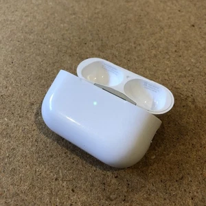 Étui de chargement MagSafe authentique Apple AirPods Pro 2 2e génération uniquement (foudre) A2700 - Photo 1 sur 10