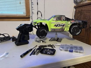 ARRMA 1/10 SENTON 3S BLX BRUSHLESS 4x4 - FAST SHIPPING - Picture 1 of 6