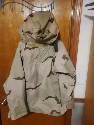 US MILITARY Reversible Camo Jacket Desert Woodland BDU GORE-TEX Mens Medium Hood - Image 1 of 4