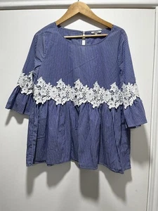 Camicetta Jodifl Boutique floreale finto collo fumè usata in ottime condizioni taglia media pizzo a righe - Foto 1 di 5