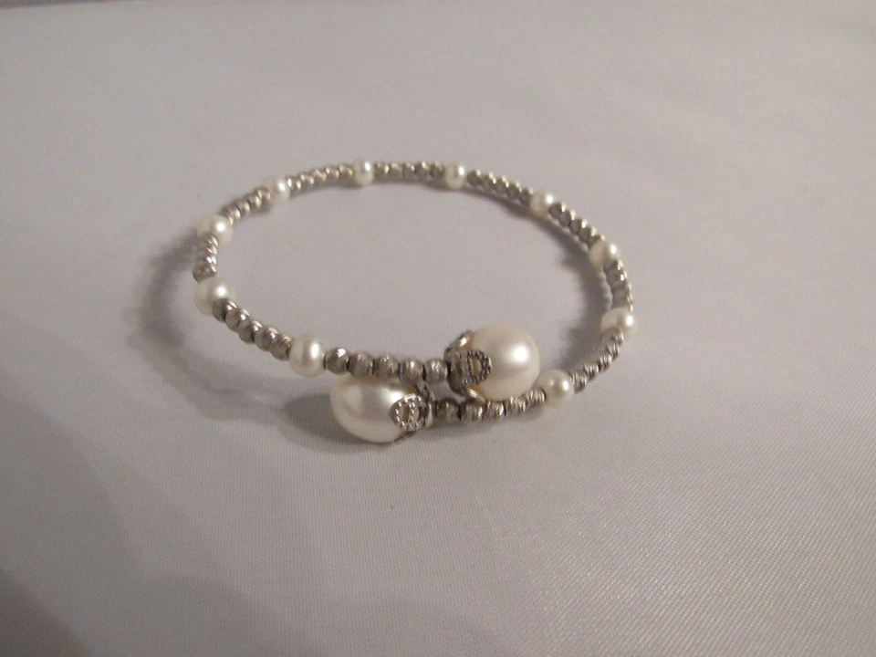 Pulsera Sterling Twist con perlas grandes - $339 Foto 1 de 4