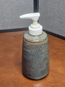 Dispensador de jabón/loción esmaltado azul de gres cerámica Goodhues RedWing vintage - Imagen 1 de 6