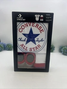 Converse Kleinkind 3-teiliges Box Set 0-6 Monate Body Mütze Stiefeletten, Baby rot/weiß - Bild 1 von 8