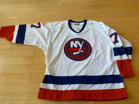 100% Authentic Center Ice PIERRE TURGEON NEW YORK ISLANDERS JERSEY-fight Strap Cover