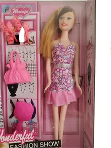 Wonderful Fashion Show Doll • Includes Doll & Acessories • Brand New - Picture 1 of 7