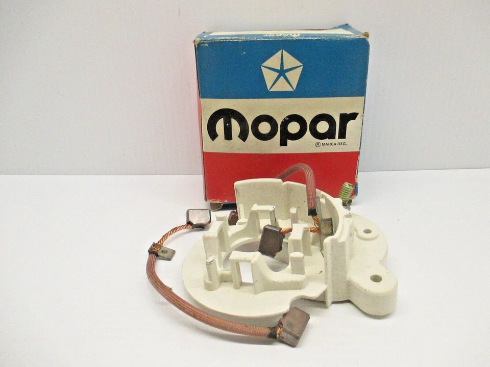 Soporte de cepillo de arranque Plymouth Chrysler Dodge Coronet 1962-1969 2932812 nuevo de stock Foto 1 de 4