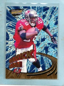WARRICK DUNN - 1999 Pacific Revolution - #164 - Bucs - Comb. Shipping - Picture 1 of 1