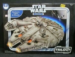 STAR WARS 2004 MILLENNIUM FALCON ORIGINAL TRILOGY COLLECTION SEALED NEW IN BOX 