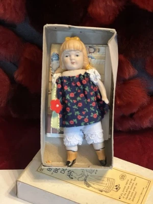 MUÑECA 'BOOTY' BISQUE de SHACKMAN JAPÓN DE COLECCIÓN AÑOS 70 4,5" ARTICULADA con CAJA Foto 1 de 4