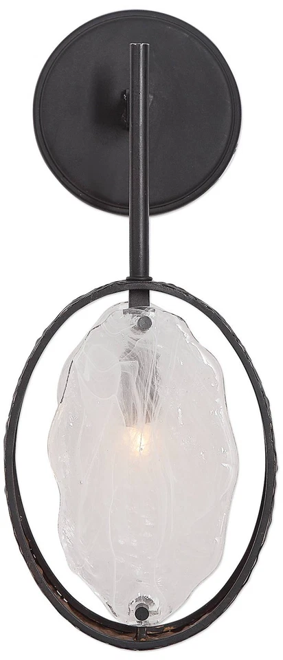 Aplique de pared Uttermost Maxin de 15" de alto bronce martillado Foto 1 de 1