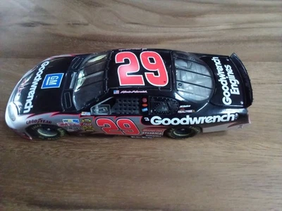 2005 Action Kevin Harvick #29  1:24 GM Goodwrench Quicksilver Pre displayed - Image 1 of 4
