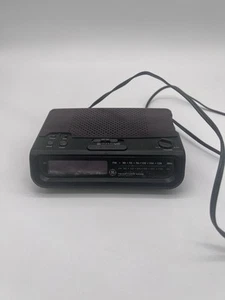 Vintage GE Digital Clock Radio AM/FM Model 7-4612B Woodgrain Tested & Works - Picture 1 of 3