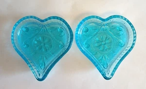 2 kleine Schmuckschalen Vintage blau Glas Herz - Bild 1 von 6