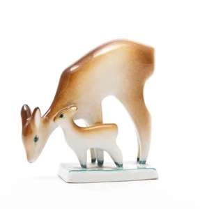 Zsolnay-Hungary "Deer with Fawn" Figurine - Picture 1 of 3