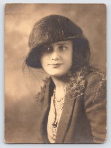 Vintage Photo 1920s Flapper Era Woman in Stylish Cloche Hat Glamour Portrait - Picture 1 of 3
