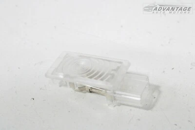 2016-2018 CHEVROLET CRUZE LT PORTA-MALAS TRASEIRO QUARTO INTERIOR LÂMPADA DE CORTESIA FABRICANTE DE EQUIPAMENTO ORIGINAL - Imagem 1 de 4