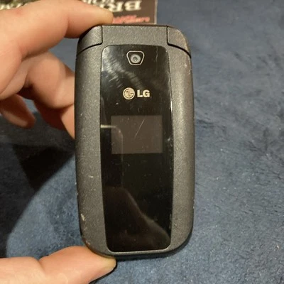 Teléfono celular plegable LG 440G / LG440G - negro (TracFone) con batería Foto 1 de 4