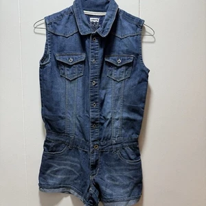 Levi's Denim One Piece Jumper Shorts Size Girls Medium 10-12 Years - Picture 1 of 7
