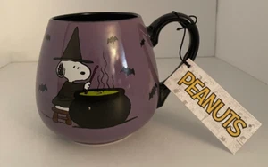 PEANUTS Snoopy Halloween Witch Hat Cauldron Bats Hocus-pocus 20oz mug NEW - Picture 1 of 6