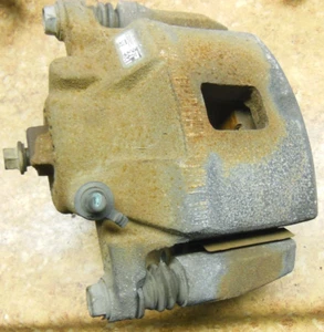 Pinza de freno de disco delantera izquierda Saturn Ion 2005 lado del conductor  - Imagen 1 de 2