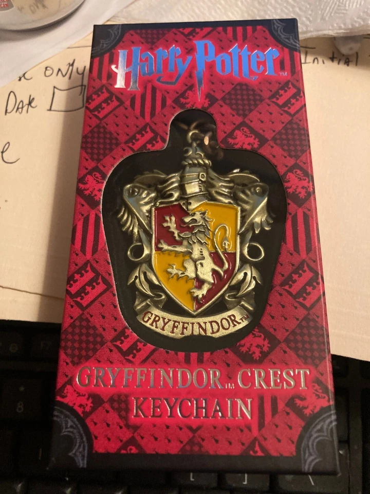 gryffindor Crest keychain Harry Potter New In Box - Image 1 of 1