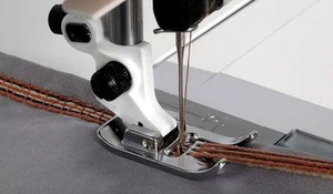 Genuine 7 Hole Cord Foot with Threader for Viking Husqvarna 4129899-45 Fits 1-7 - Picture 1 of 8