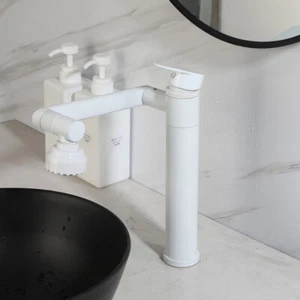 Grifo mezclador de lavabo giratorio 360° con brazo oscilante blanco montado en cubierta - Imagen 1 de 64