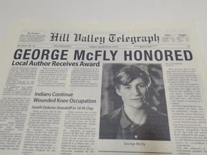 Hill Valley Telegraph - George McFly Honored - Ritorno al futuro 2 prop replica - Foto 1 di 2