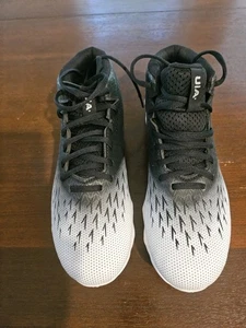 Under Armour Spotlight Franchise Rm 4.0 Men Sz 7 1/2 Black Silver Football Cleat - Picture 1 of 8