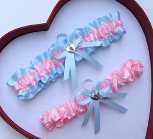 NUOVA splendida giarrettiera da sposa rosa azzurro bambino ballo ritorno a casa GetTheGoodStuff - Foto 1 di 2