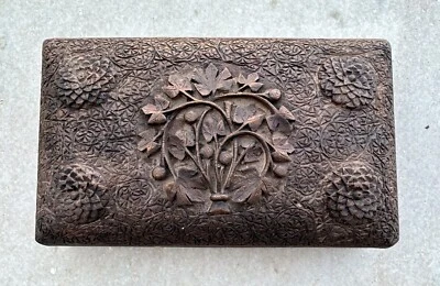 Antiguo Raro Hermoso Floral Trabajo Tallado a Mano Joyería Caja de Almacenamiento de Madera Foto 1 de 4