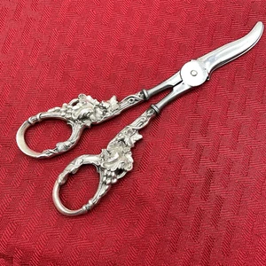 VINTAGE ORNATE STERLING HANDLES GRAPE SHEARS - Picture 1 of 9