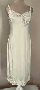 Vintage WONDER MAID 2948TT Non Cling Full Slip Sz 34 • Nylon w Lace Trim • USA - Picture 1 of 7